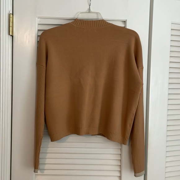 Club Monaco Camel Cardigan Sweater Small - Picture 3 of 4